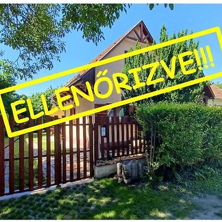 Vila Relax Ii. Vendeghaz Dunapataj Exteriér fotografie