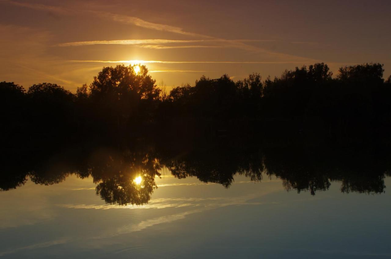 Vila Relax Ii. Vendeghaz Dunapataj Exteriér fotografie